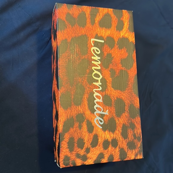 Icy Nude heels size 10 - Picture 4 of 5